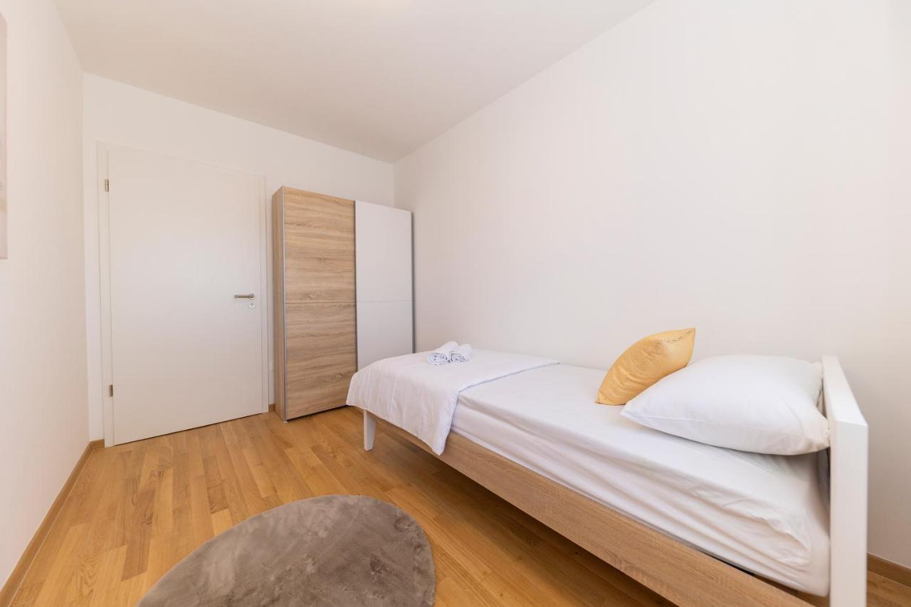 Apartment Diadora Zadar Eksteriør billede